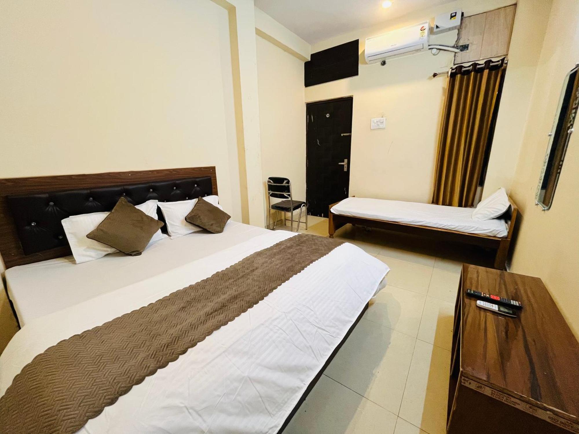 Krishna Homestay *
